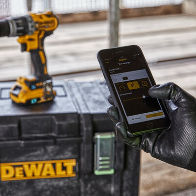 DeWalt Tool Connect DCD797P2B aku príklepová vŕtačka 18V 2x5,0Ah aku