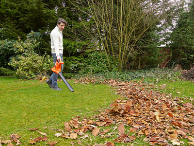 Black&Decker záhradný vysávač a fúkar GW3031BP