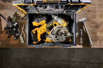 DeWalt box Tough System DS300 DWST83294-1