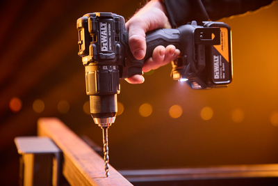 DeWalt McLaren DCD86MP2T aku príklepová vŕtačka 18V 2x5,0Ah aku