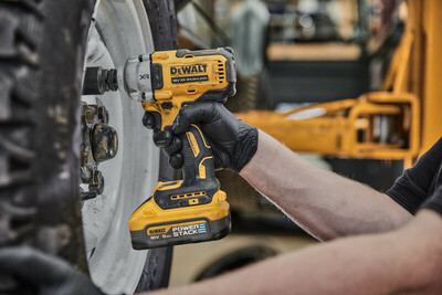 DeWalt DCF891H2T aku rázový uťahovák 18V 2x5,0Ah aku Powerstack 