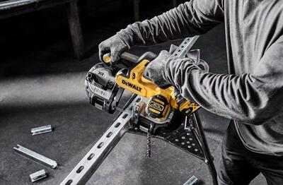 DeWalt DCS378N pásová píla 18V bez aku