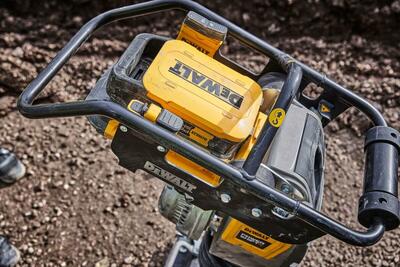 DeWalt Powershift aku vibračný pech bez aku