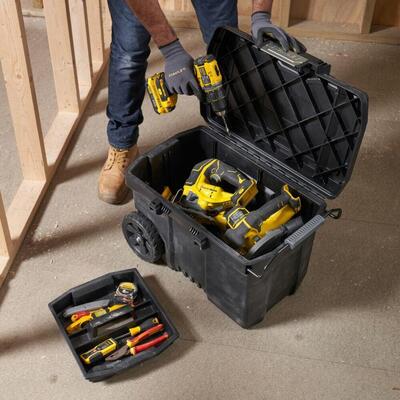 Stanley  PRO ONE TOUCH box pojazdný na náradie so západkou 24" STST33090-1